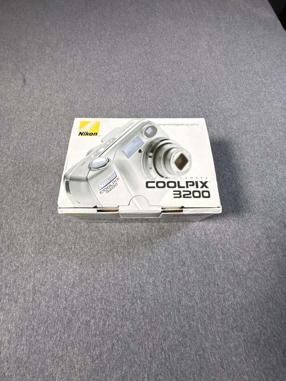 Nikon COOLPIX 3200 3.2MP Digital Camera with Original Box and Manuals